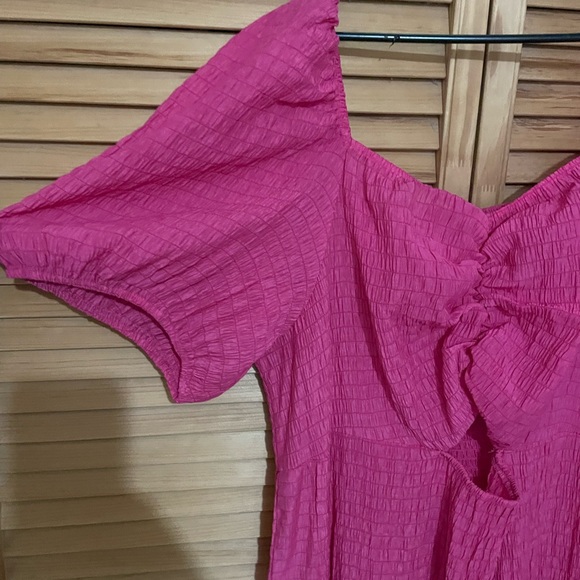 SHEIN Pls Textured Cut Out Ruched Bust Shirred Back Ruffle Hem Dress sz 3xl NWOT - Picture 6 of 9